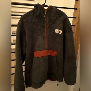 Green North Face 1/2 zip